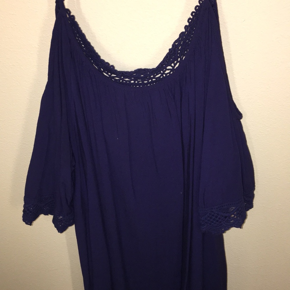 Cold shoulder dress!!